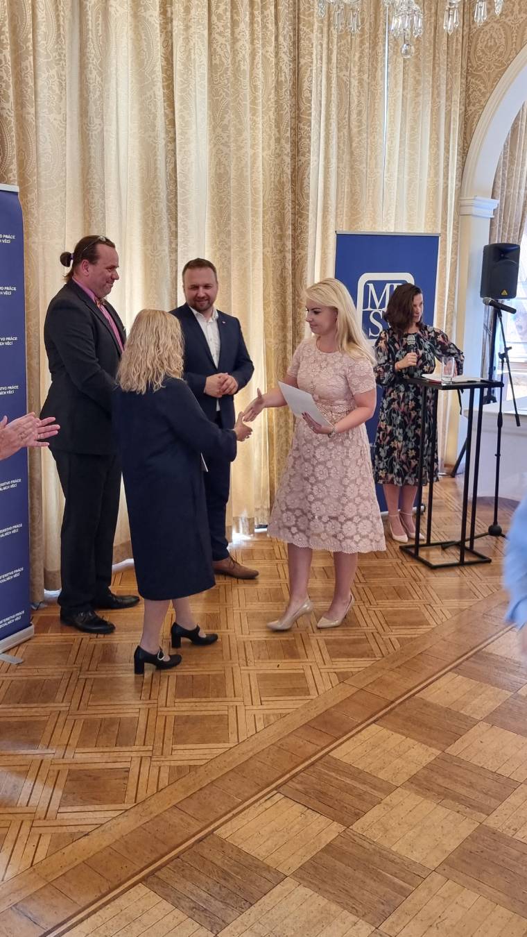 Převzetí ocenění Obec přátelská rodině a seniorům na Ministerstvu práce a sociálních věcí